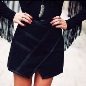 Billabong crossover skirt